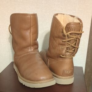 UGG Tan Leather Boots with Cozy Lining